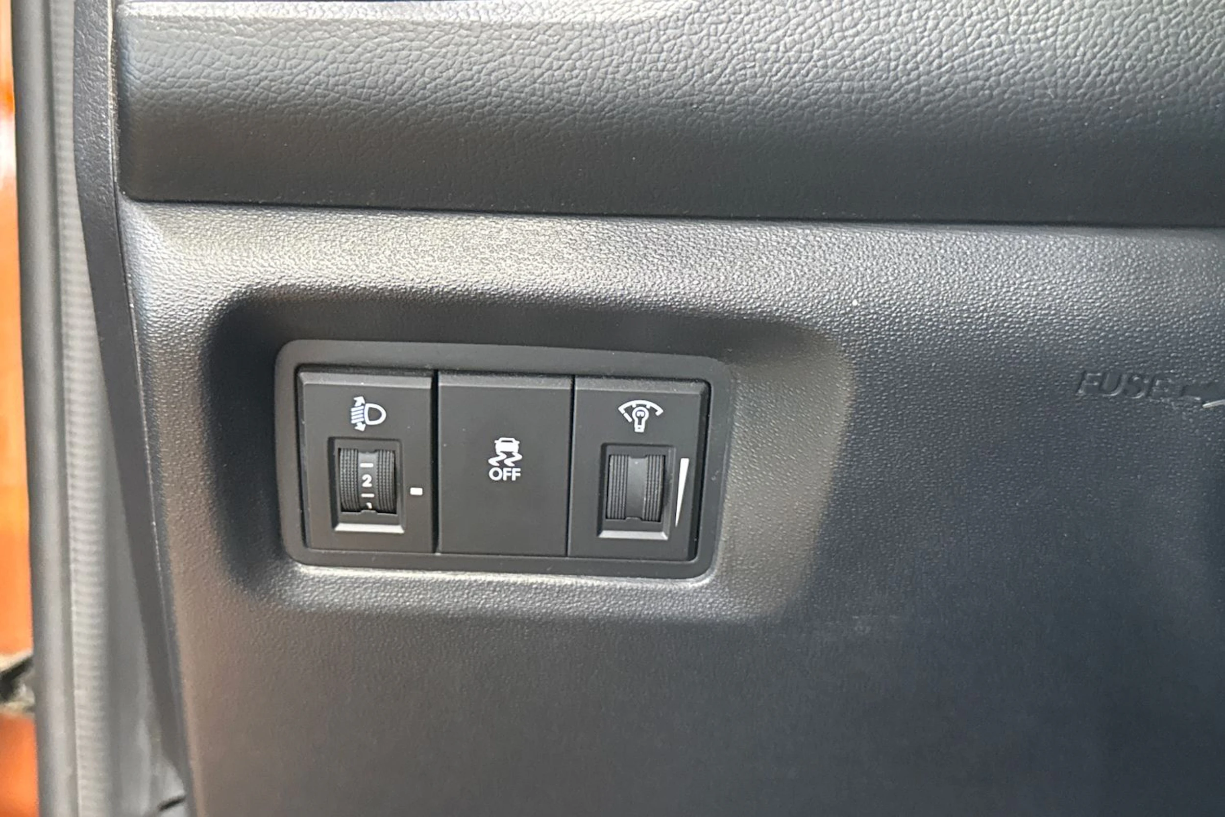 oranssi Hyundai i20 5d 2014 kuva 16.
