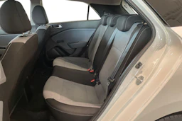 valkoinen Hyundai i20 5d 2016 kuva 11.
