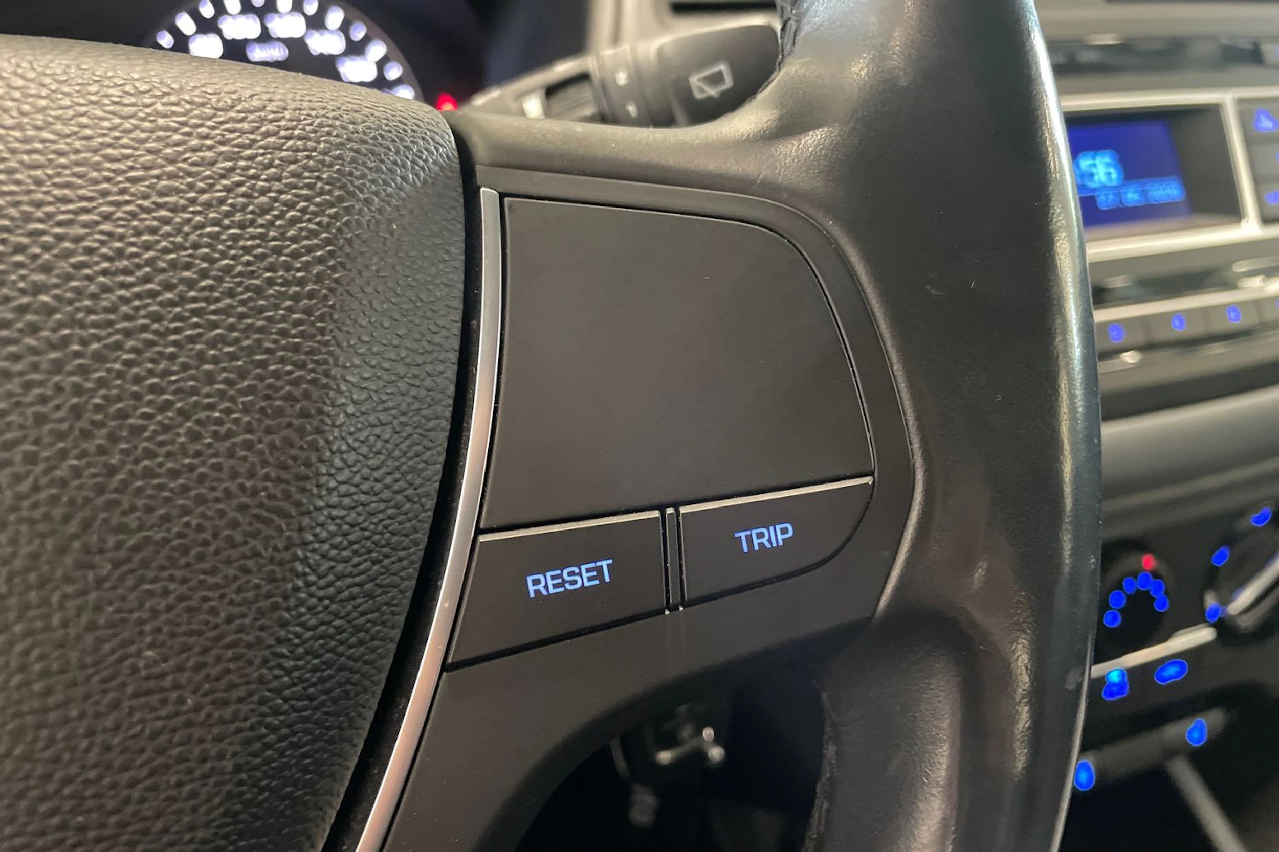 valkoinen Hyundai i20 5d 2016 kuva 17.