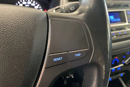 valkoinen Hyundai i20 5d 2016 kuva 17.