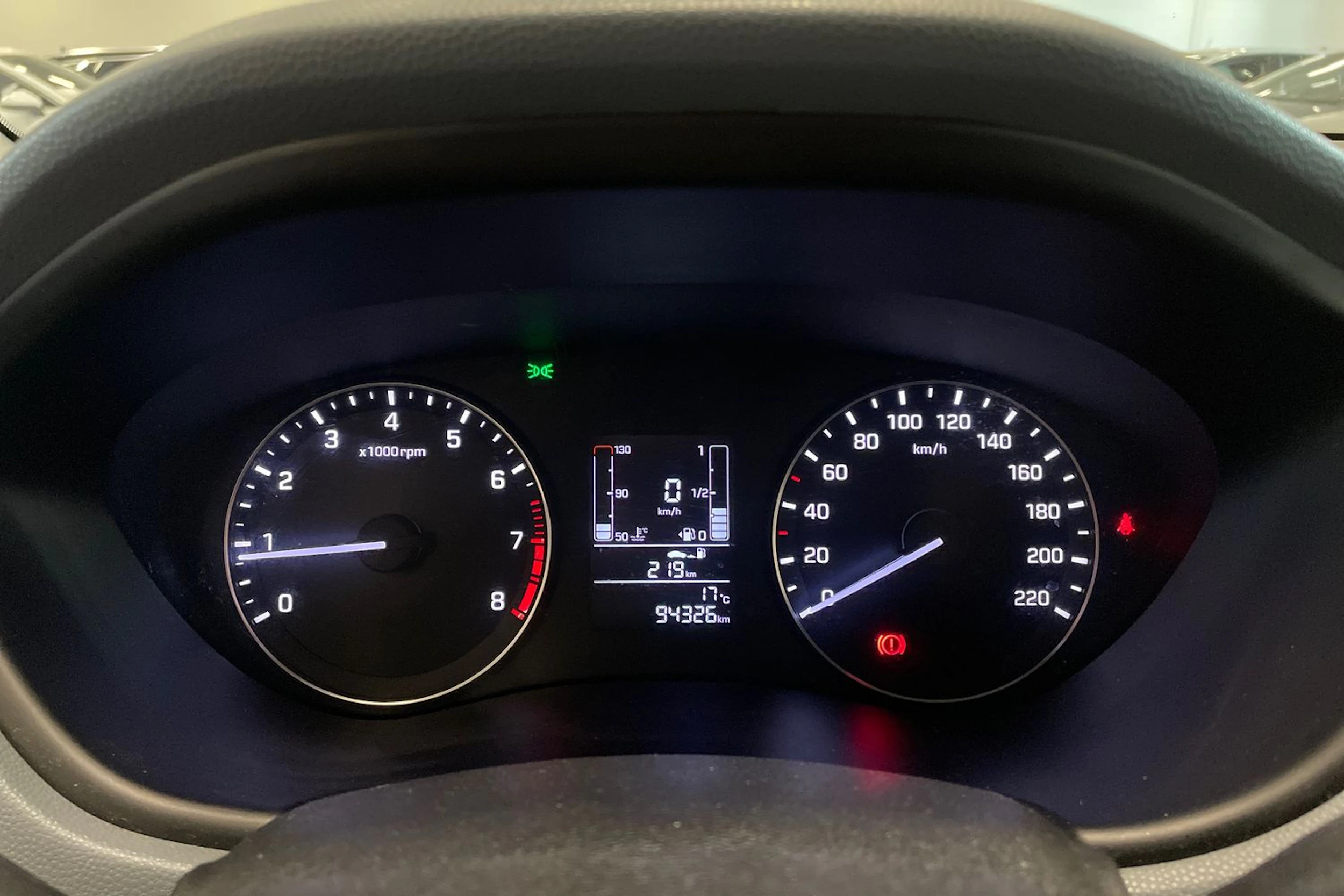 valkoinen Hyundai i20 5d 2016 kuva 18.