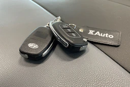 valkoinen Hyundai i20 5d 2016 kuva 25.