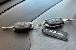 sininen Hyundai i20 5d 2015 kuva 19.