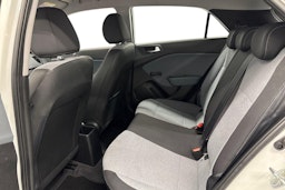 valkoinen Hyundai i20 5d 2015 kuva 10.