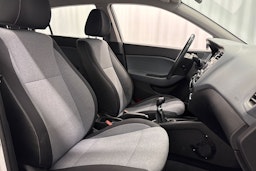 valkoinen Hyundai i20 5d 2015 kuva 15.