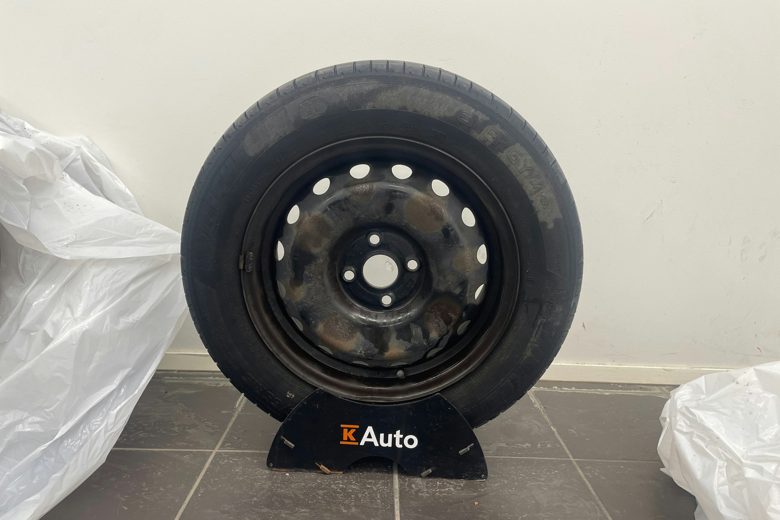 valkoinen Hyundai i20 5d 2016 kuva 13.