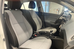 valkoinen Hyundai i20 5d 2016 kuva 18.
