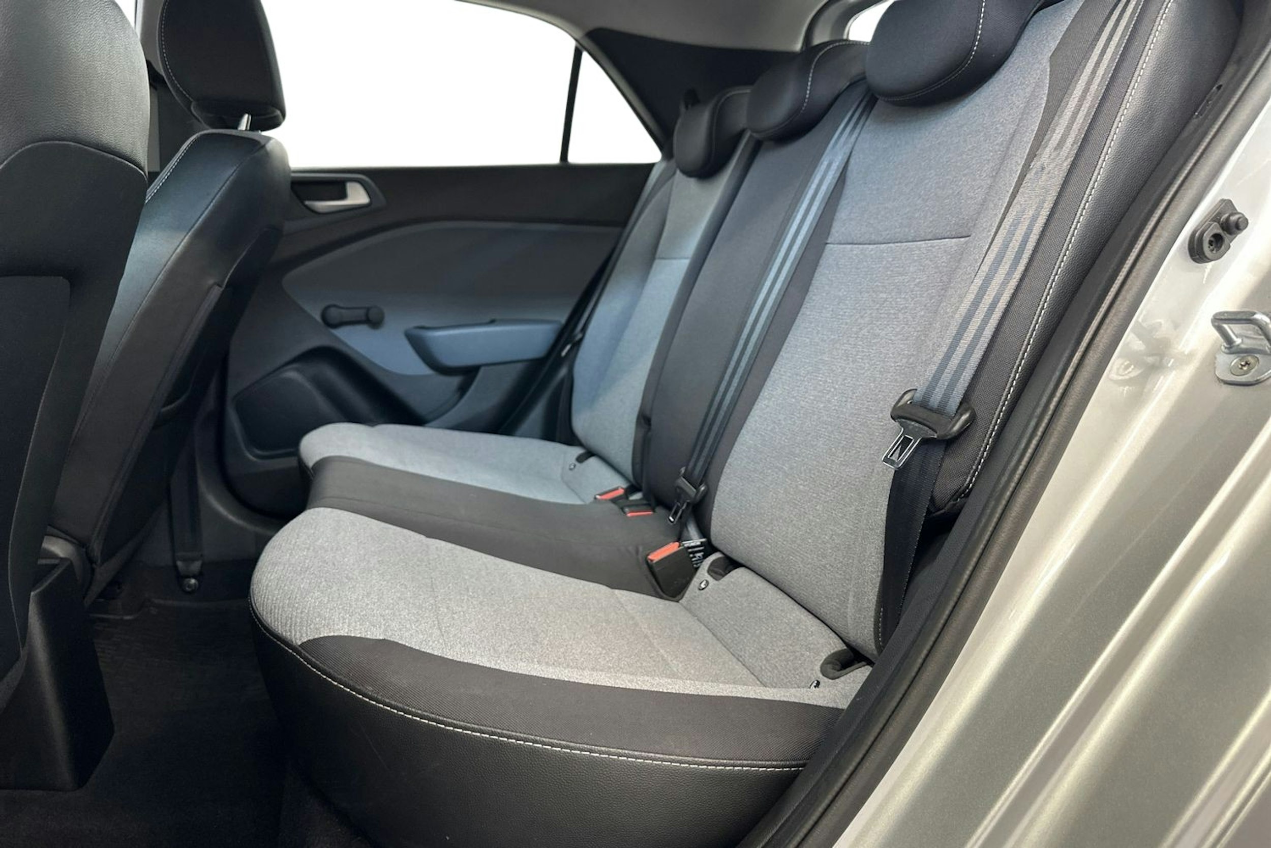 hopea Hyundai i20 5d 2016 kuva 10.