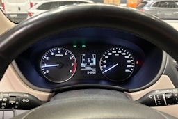 oranssi Hyundai i20 5d 2016 kuva 19.