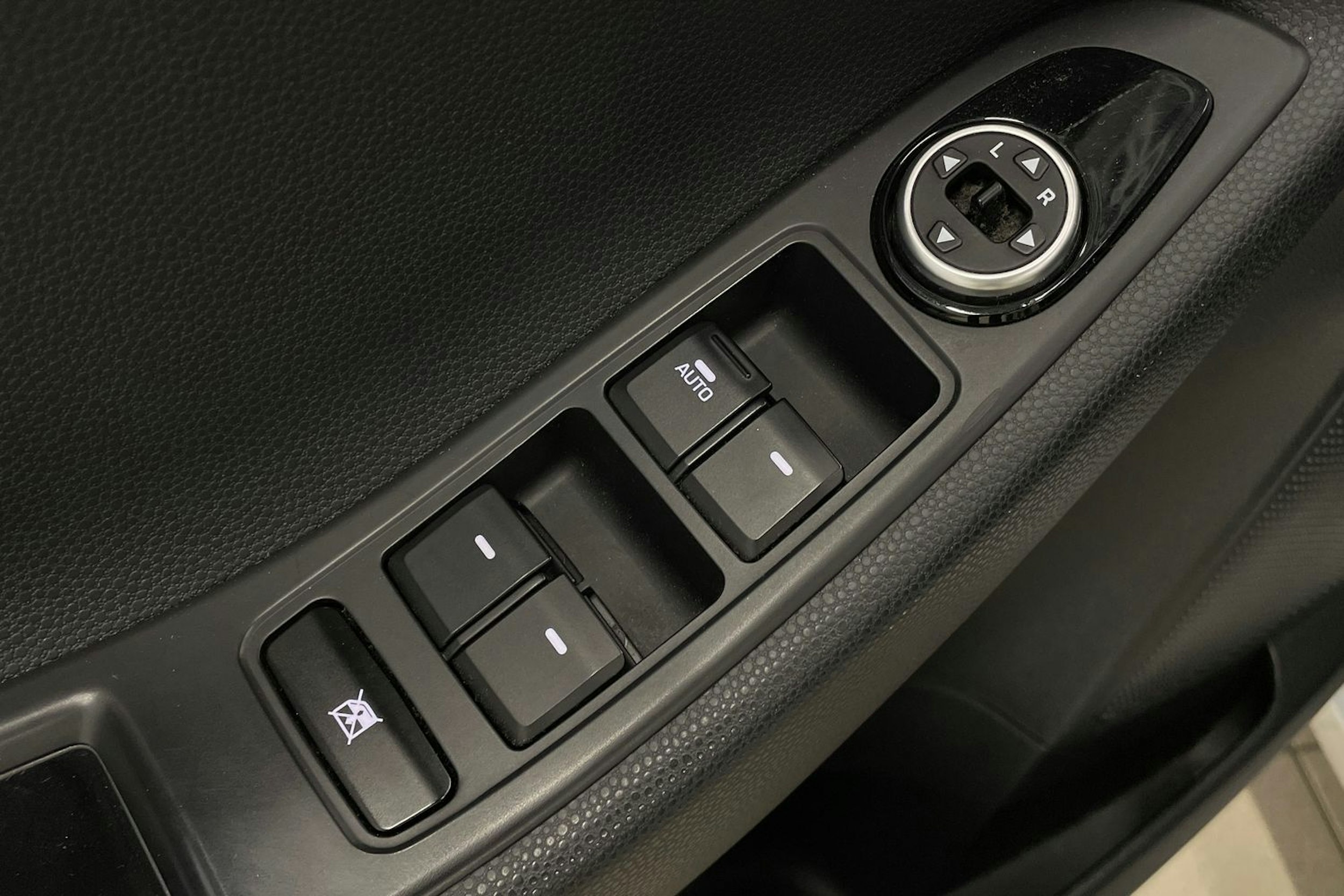 Hopea Hyundai i20 5d 2016 kuva 14.