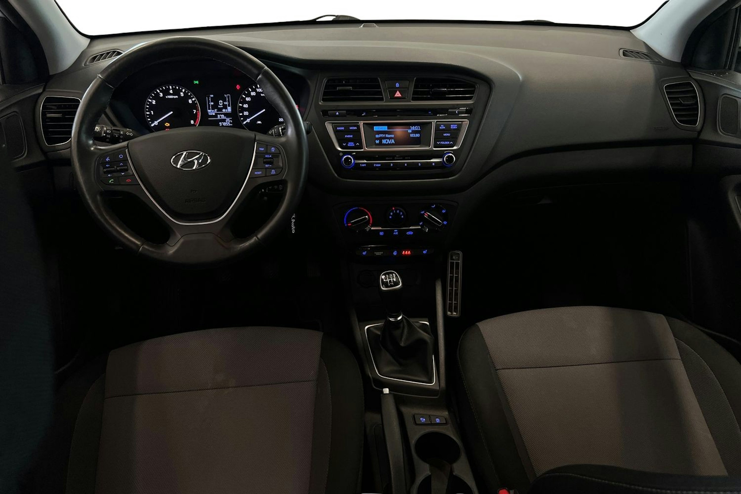 hopea Hyundai i20 5d 2017 kuva 9.
