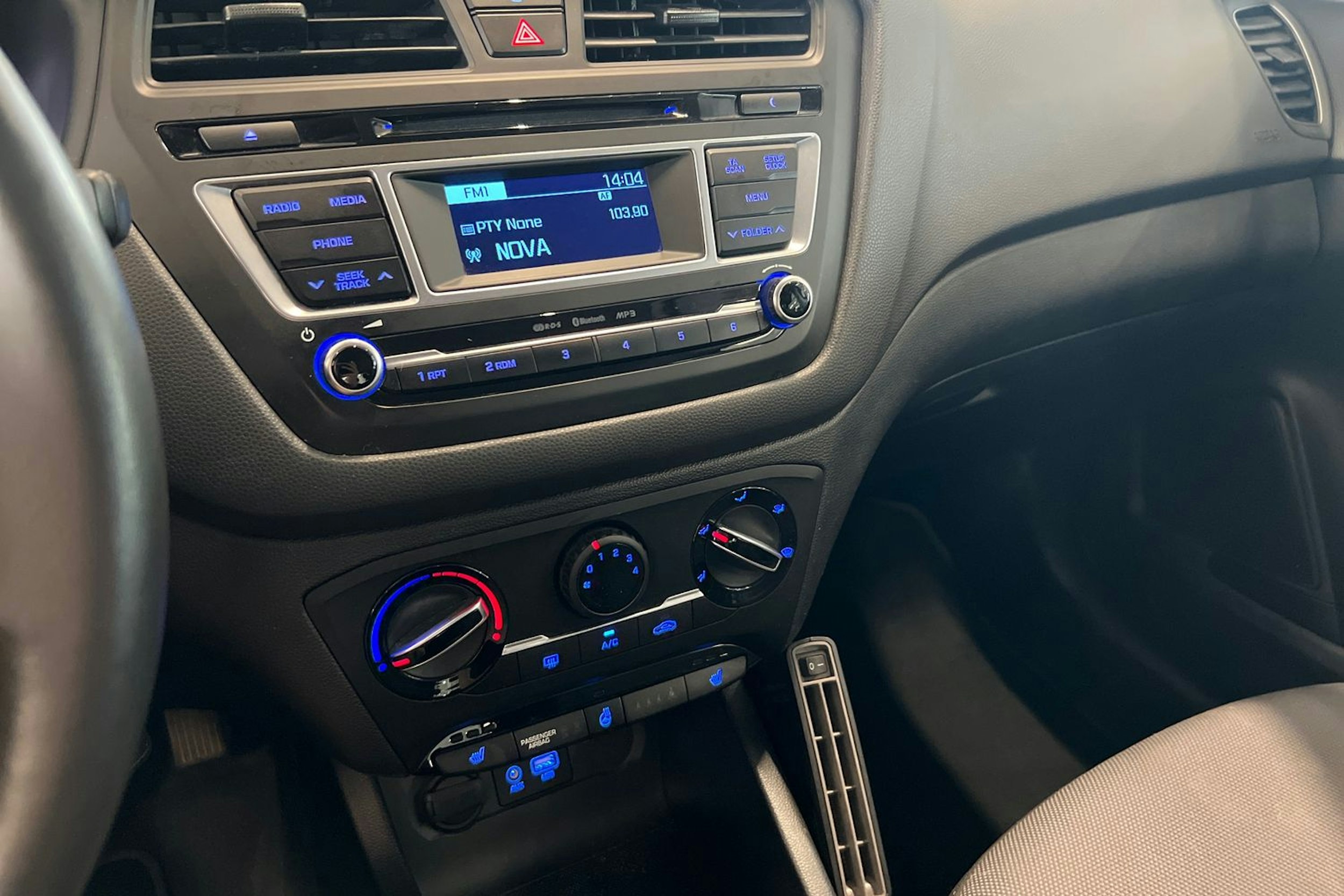 hopea Hyundai i20 5d 2017 kuva 20.