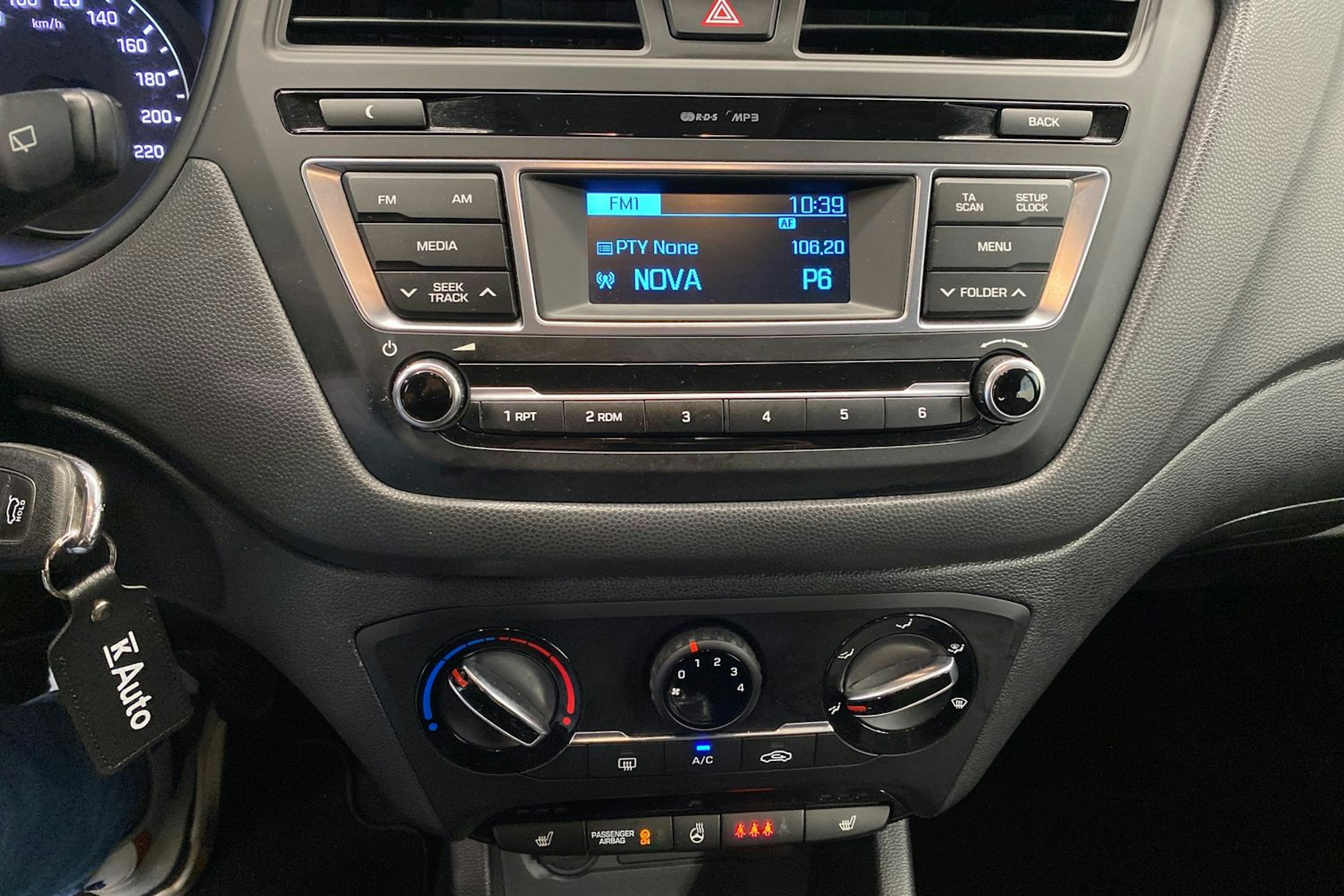 hopea Hyundai i20 5d 2017 kuva 17.