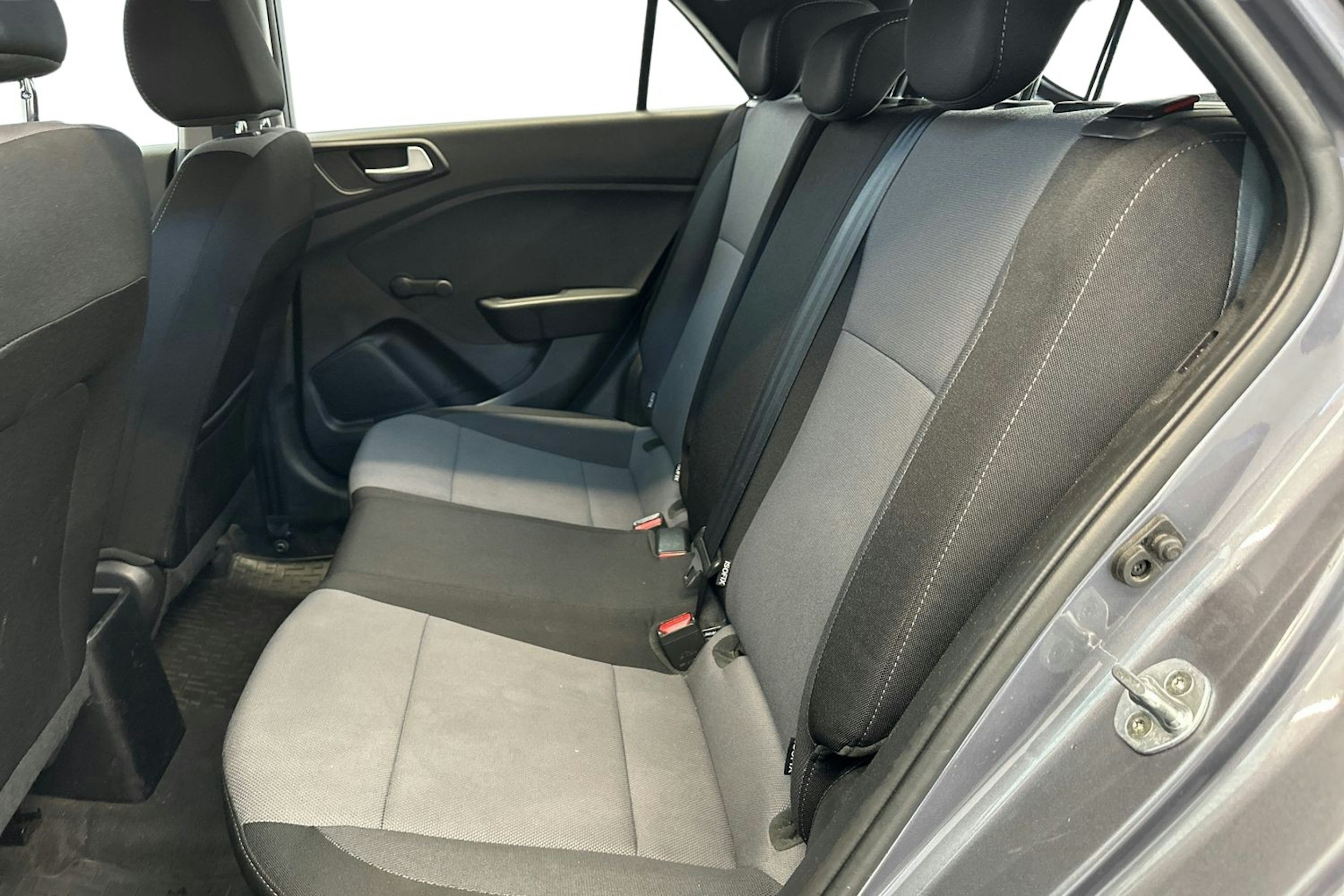 harmaa Hyundai i20 2017 kuva 10.