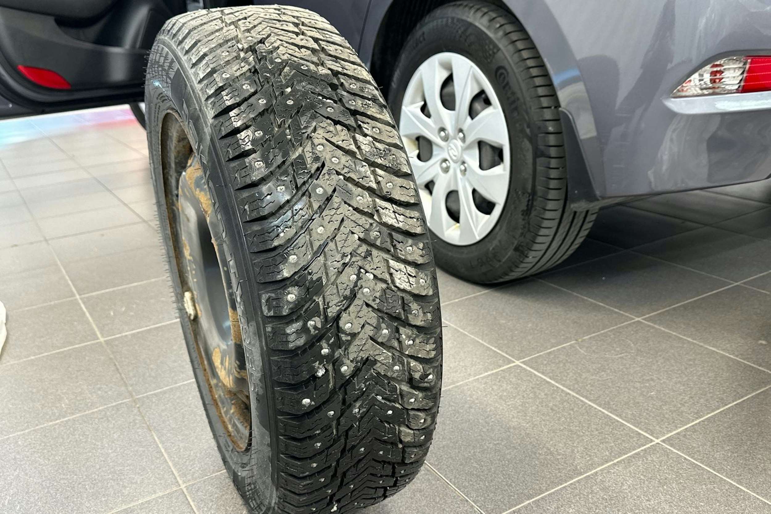 harmaa Hyundai i20 2017 kuva 13.