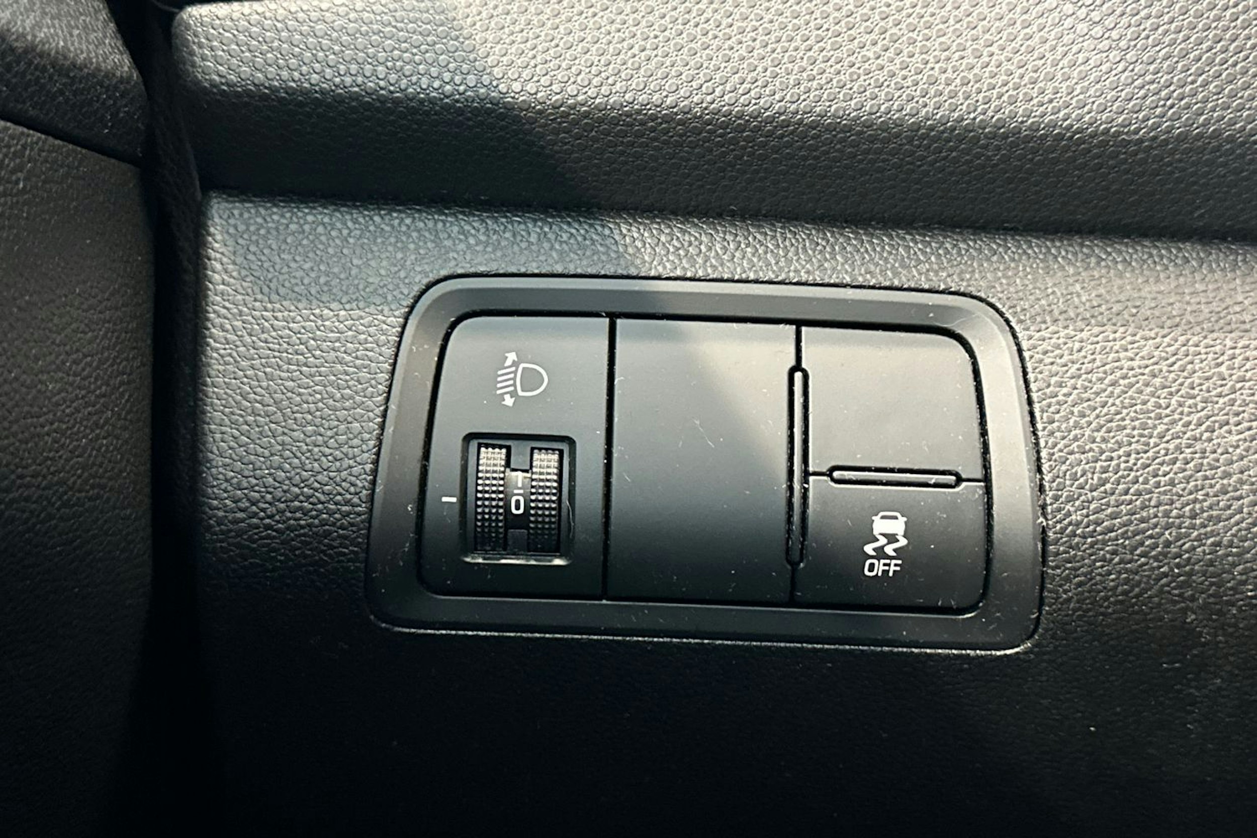 harmaa Hyundai i20 2017 kuva 19.