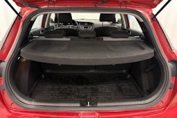 Punainen Hyundai i20 5d 2017 kuva 13.