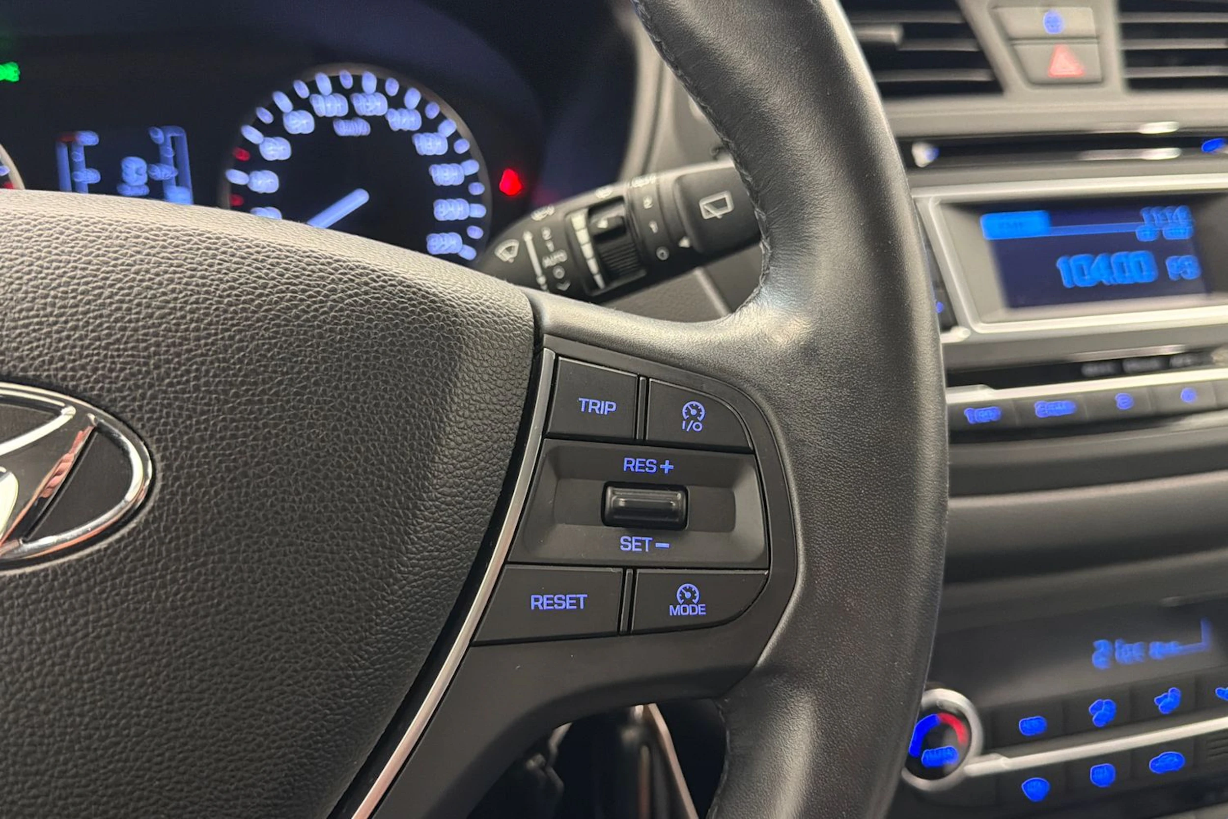 Punainen Hyundai i20 5d 2017 kuva 17.