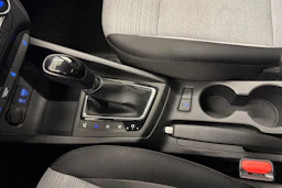 Punainen Hyundai i20 5d 2017 kuva 18.