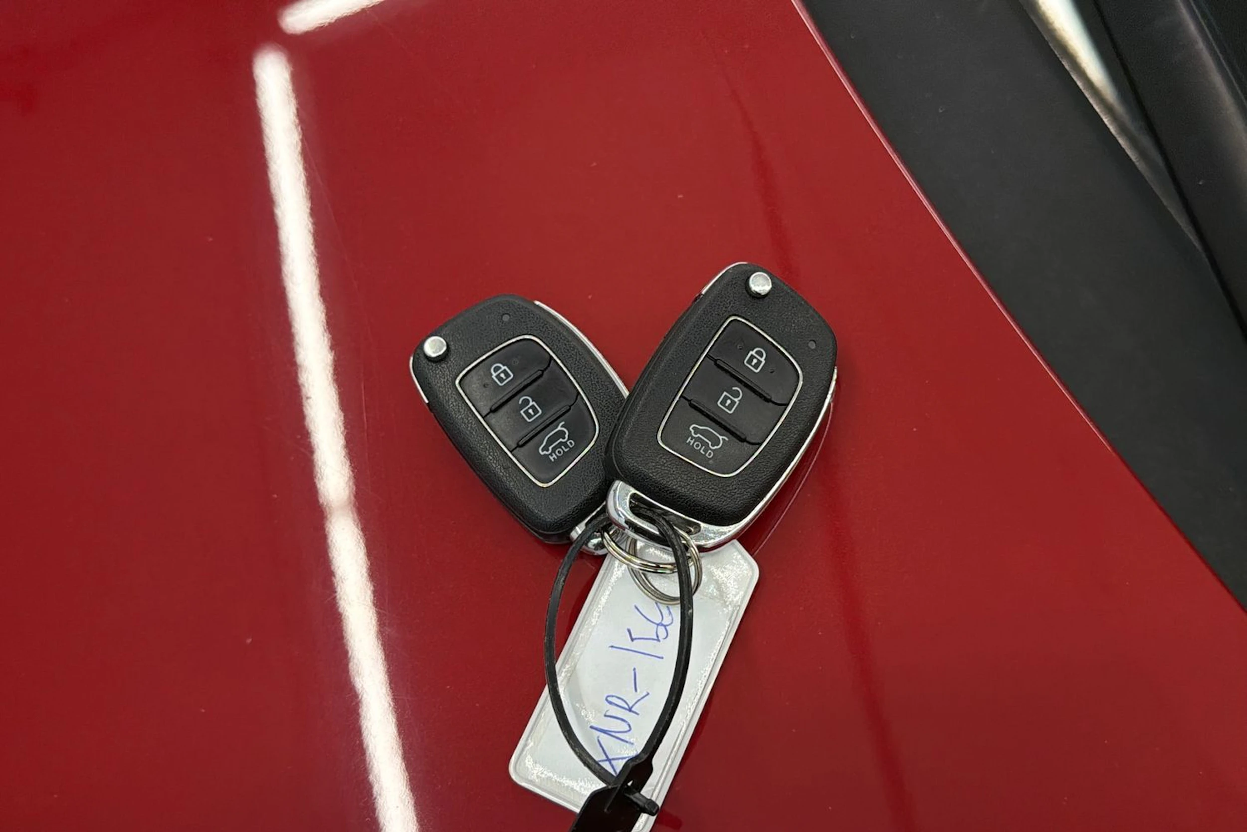 Punainen Hyundai i20 5d 2017 kuva 22.