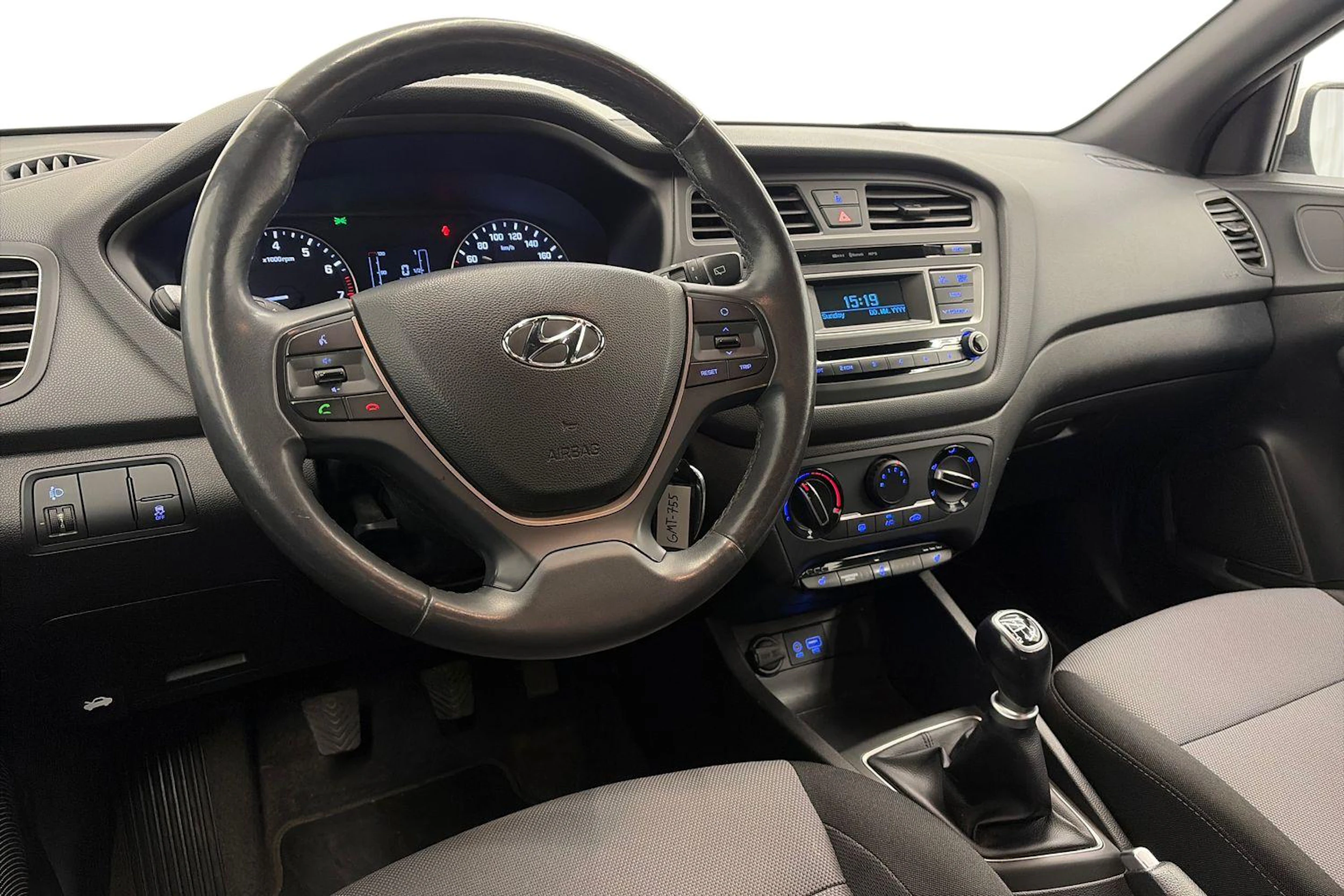 valkoinen Hyundai i20 5d 2018 kuva 8.