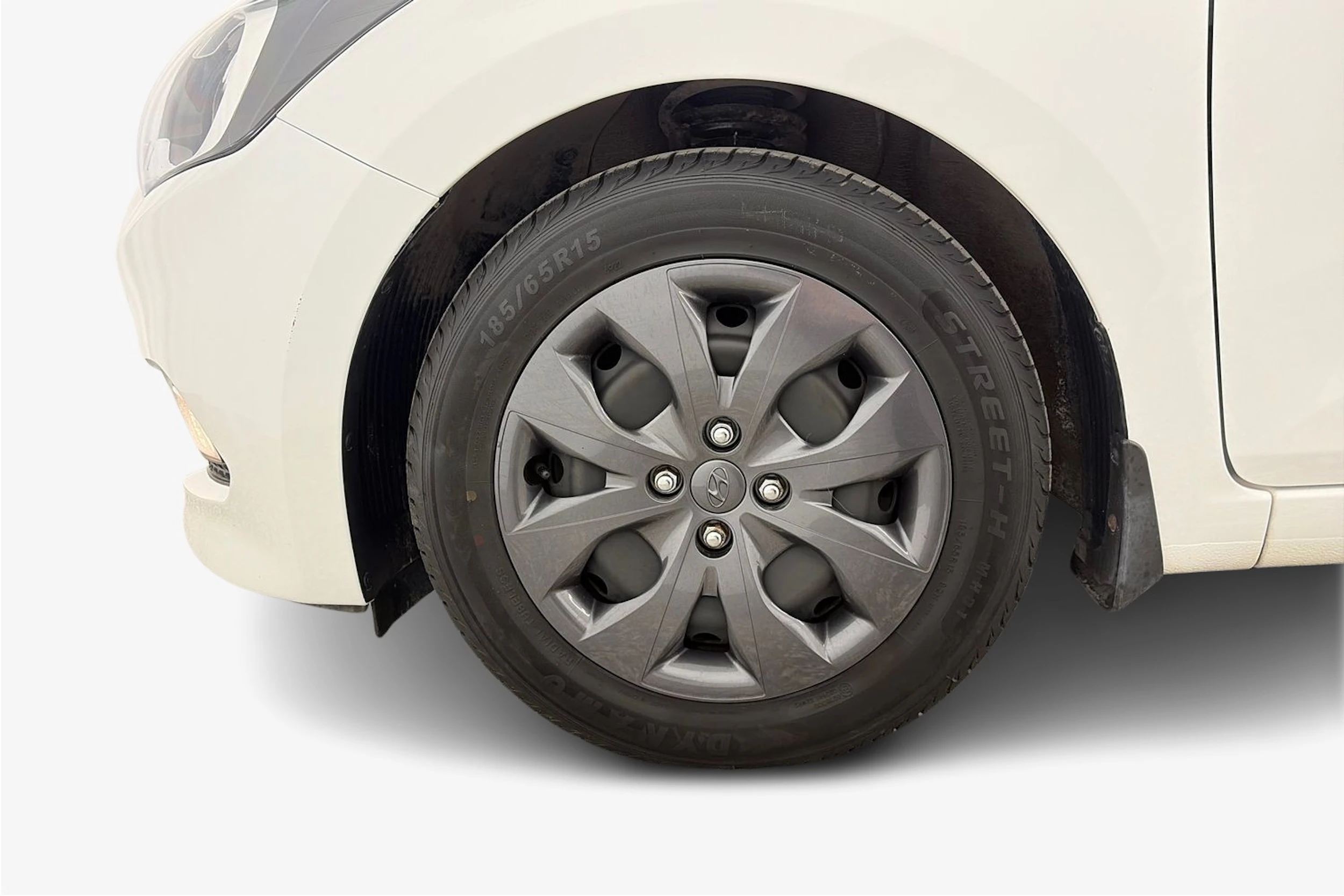 valkoinen Hyundai i20 5d 2018 kuva 12.