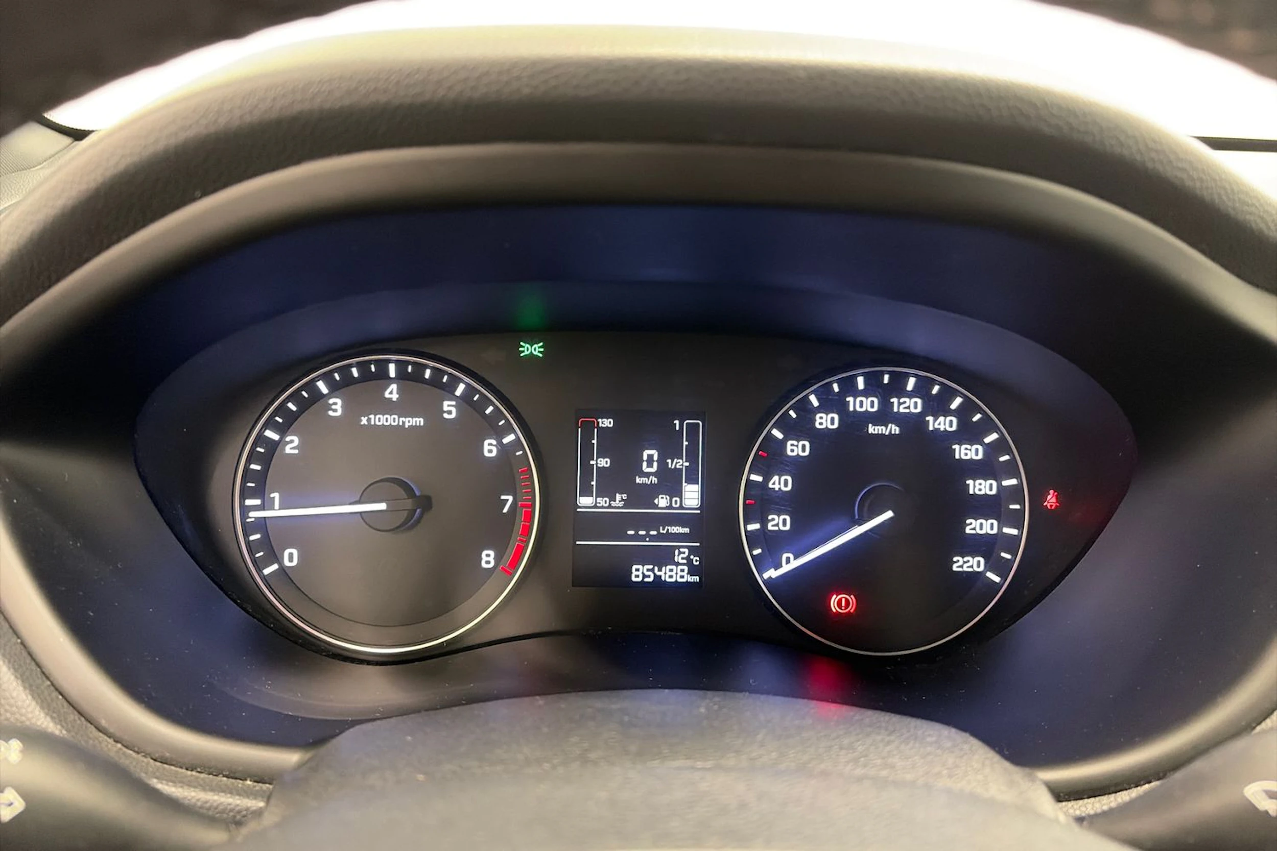 valkoinen Hyundai i20 5d 2018 kuva 17.