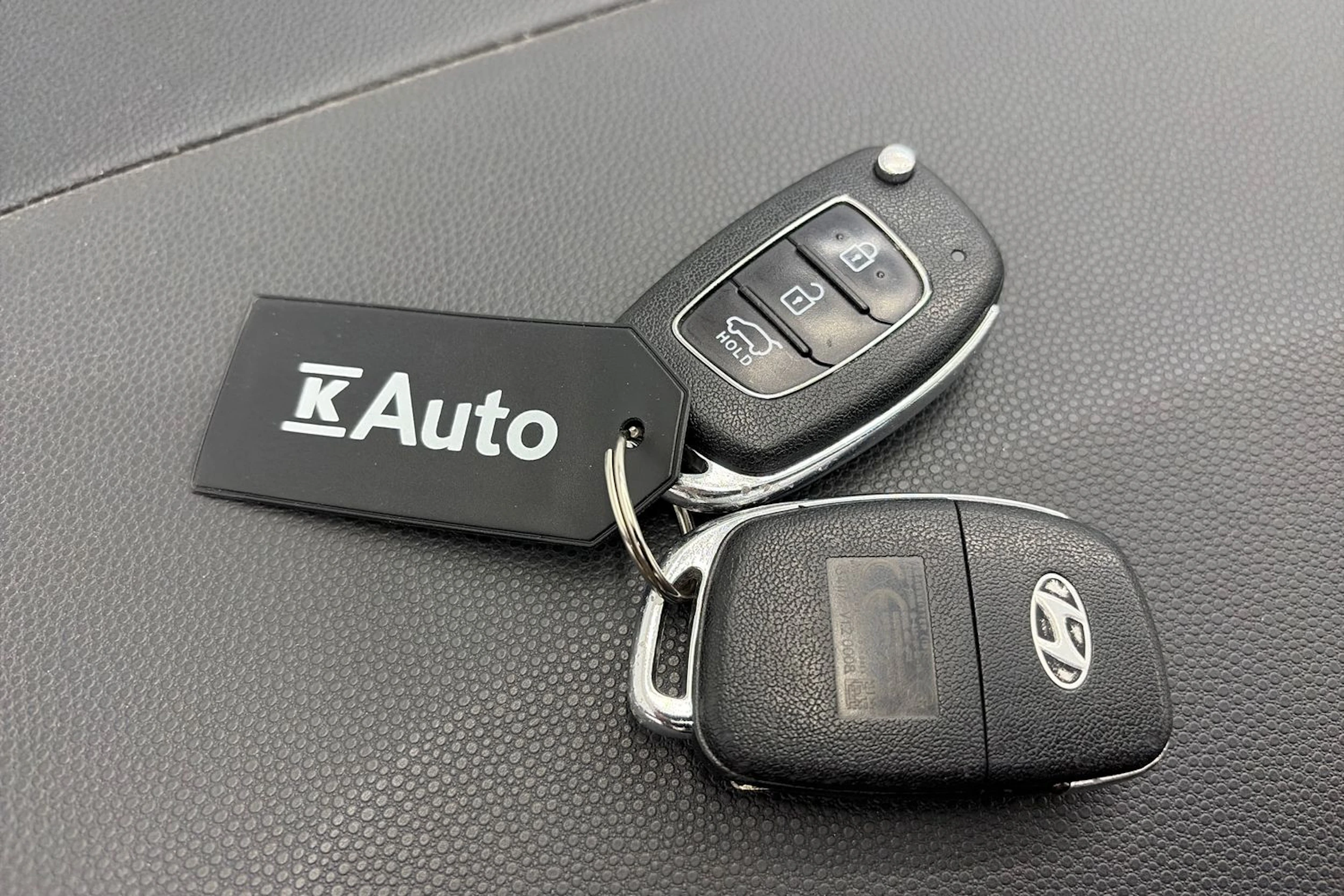 valkoinen Hyundai i20 5d 2018 kuva 22.