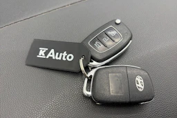 valkoinen Hyundai i20 5d 2018 kuva 22.