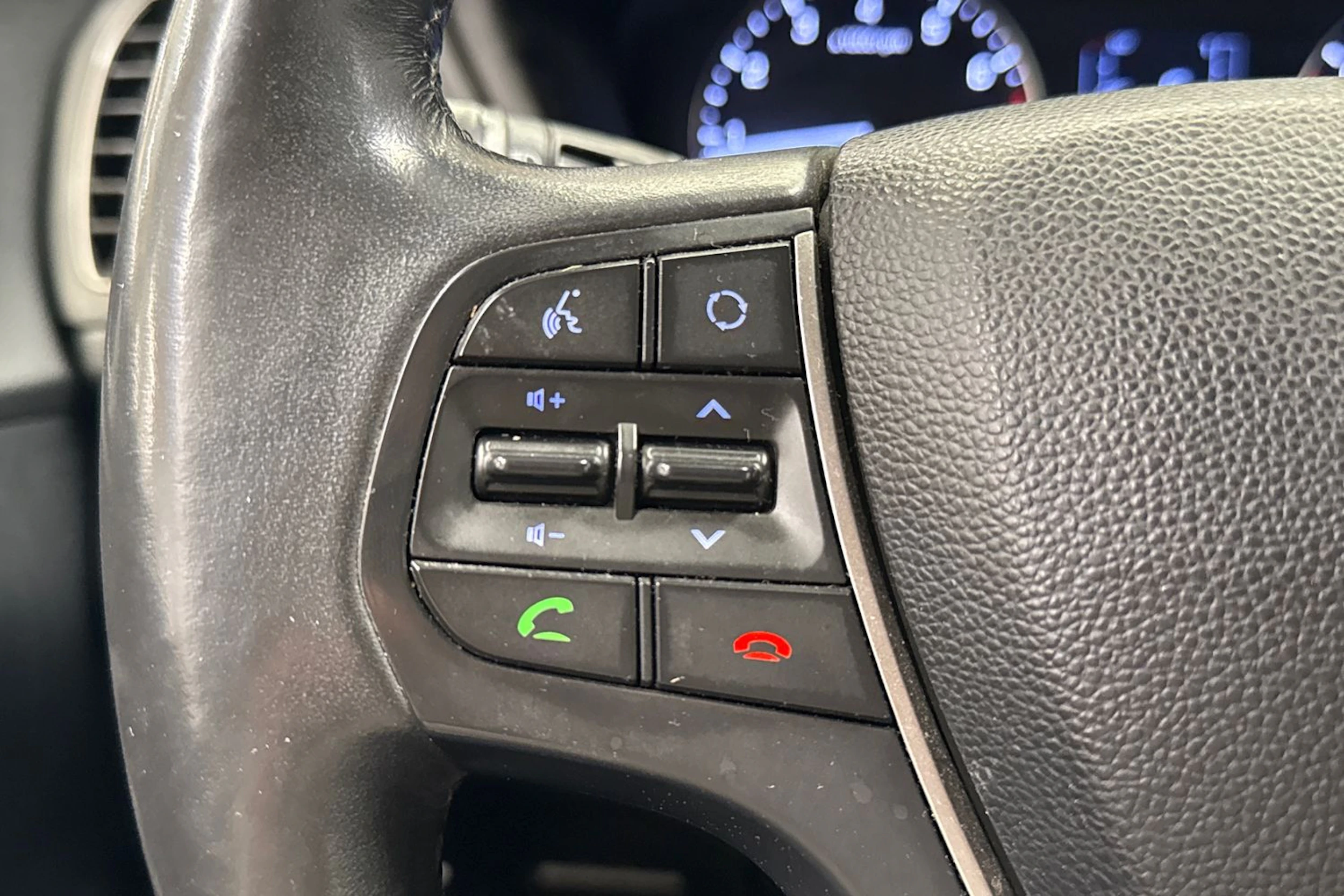 valkoinen Hyundai i20 5d 2018 kuva 15.