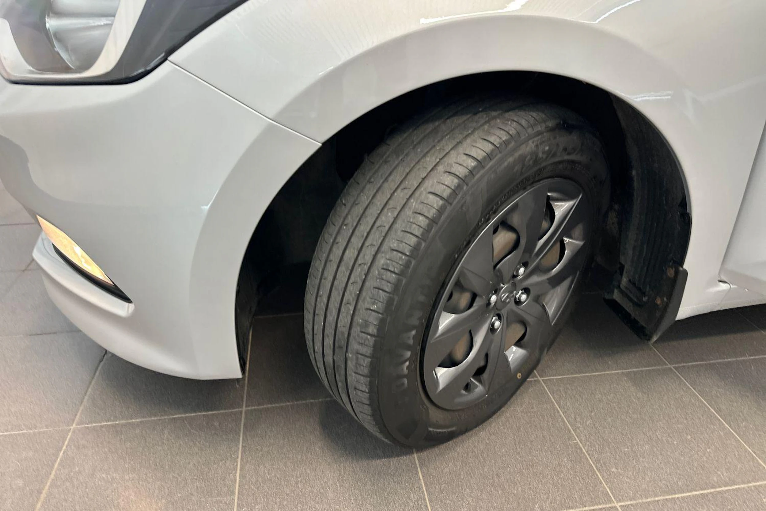 hopea Hyundai i20 5d 2018 kuva 9.