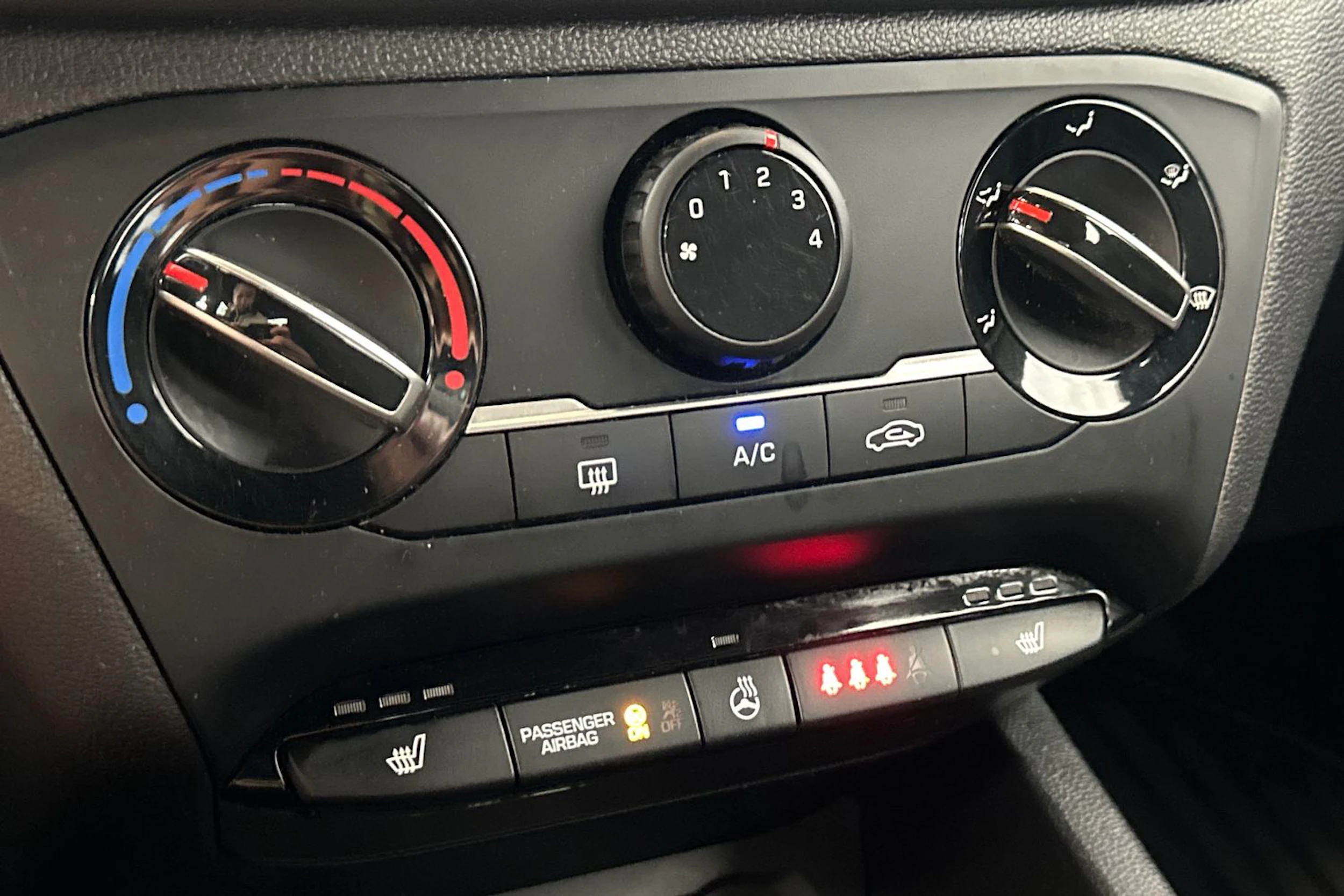 hopea Hyundai i20 5d 2018 kuva 14.
