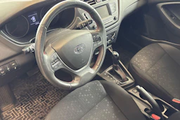 musta Hyundai i20 Hatchback 2019 kuva 3.