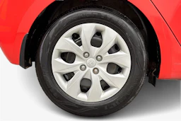 punainen Hyundai i20 Hatchback 2020 kuva 12.