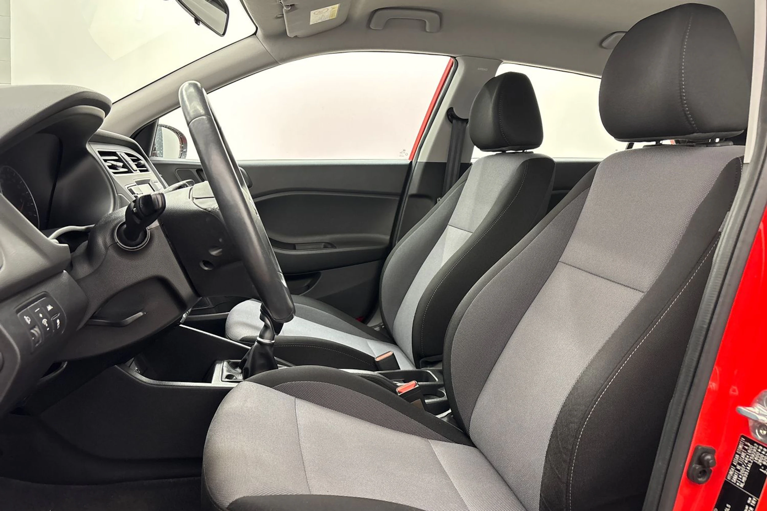 punainen Hyundai i20 Hatchback 2020 kuva 15.