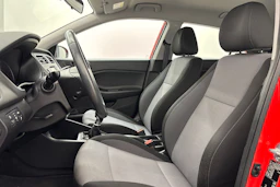 punainen Hyundai i20 Hatchback 2020 kuva 15.