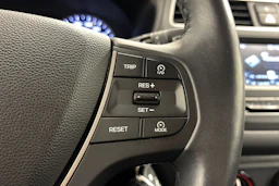 punainen Hyundai i20 Hatchback 2020 kuva 18.