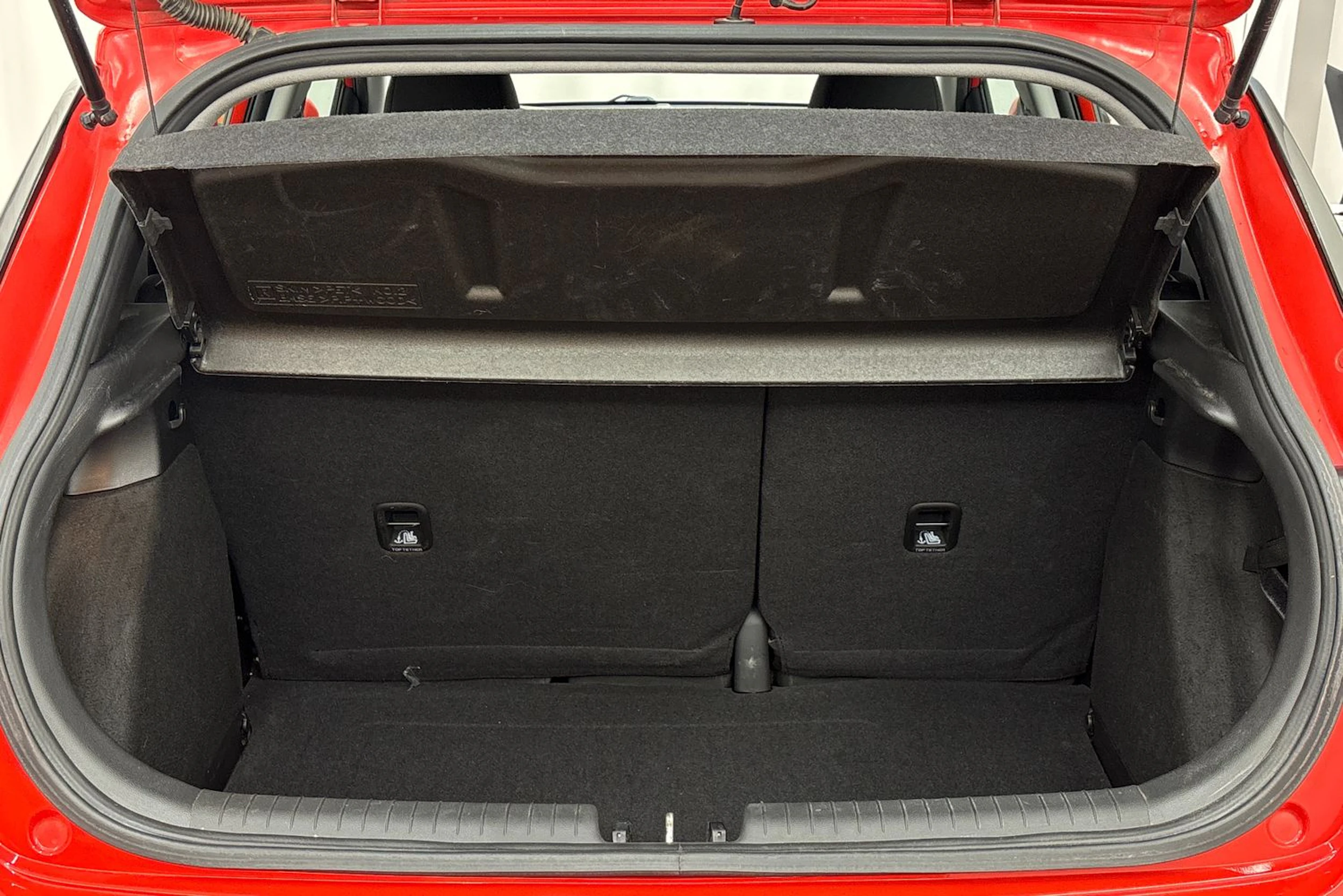 punainen Hyundai i20 Hatchback 2020 kuva 23.