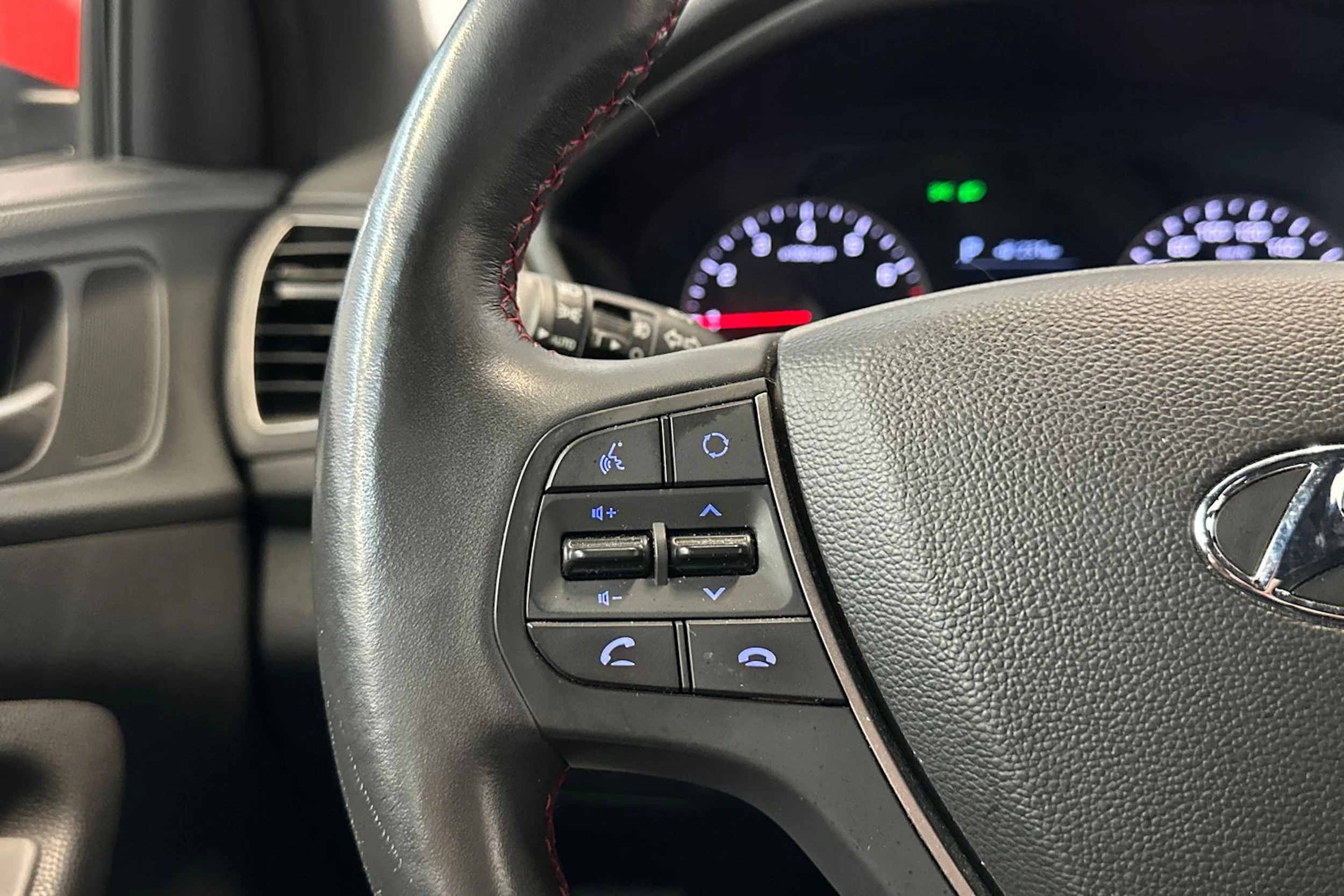 punainen Hyundai i20 Hatchback 2019 kuva 13.