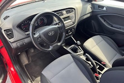 punainen Hyundai i20 Hatchback 2019 kuva 3.