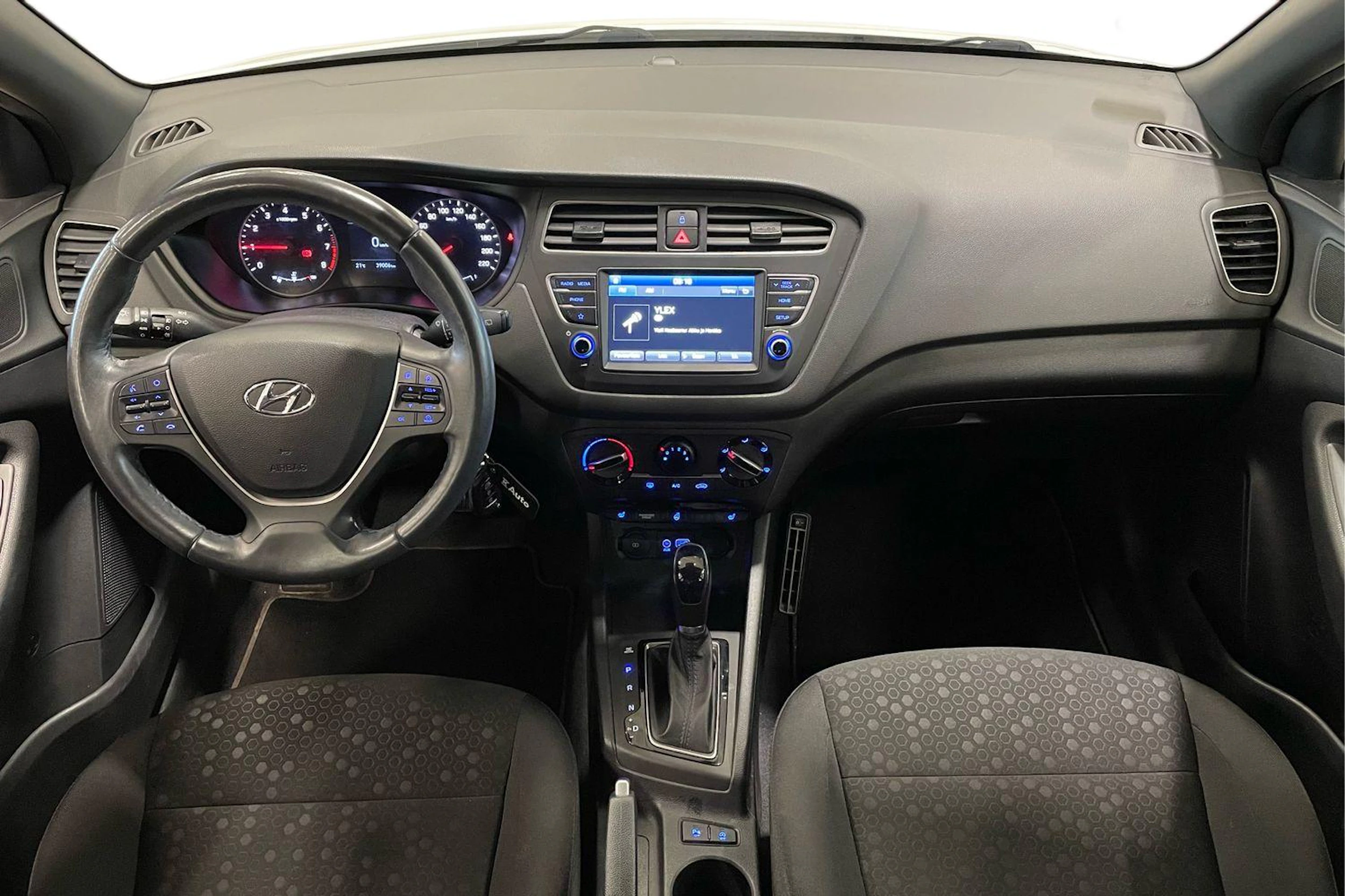 valkoinen Hyundai i20 Hatchback 2019 kuva 7.