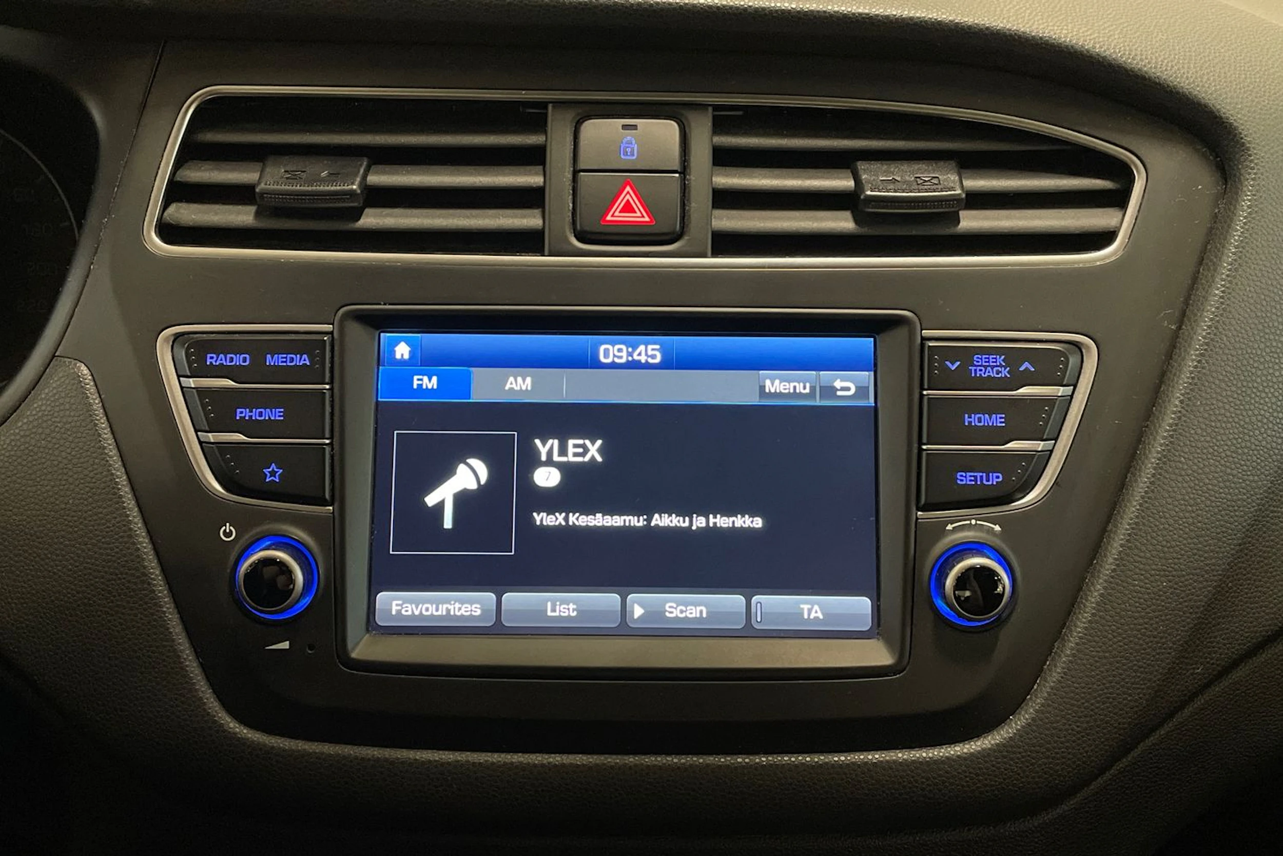 valkoinen Hyundai i20 Hatchback 2019 kuva 16.