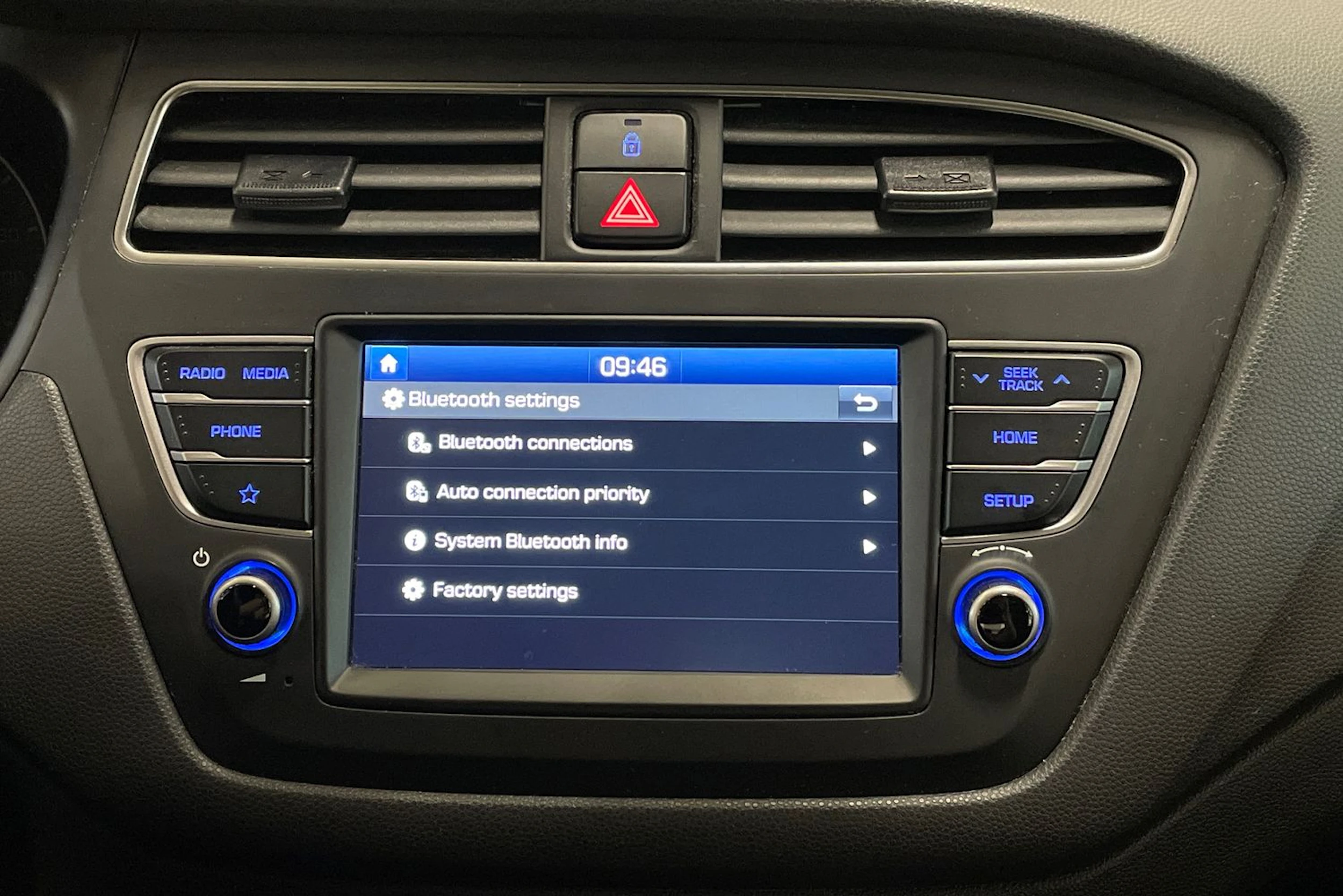 valkoinen Hyundai i20 Hatchback 2019 kuva 17.