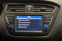 valkoinen Hyundai i20 Hatchback 2019 kuva 17.