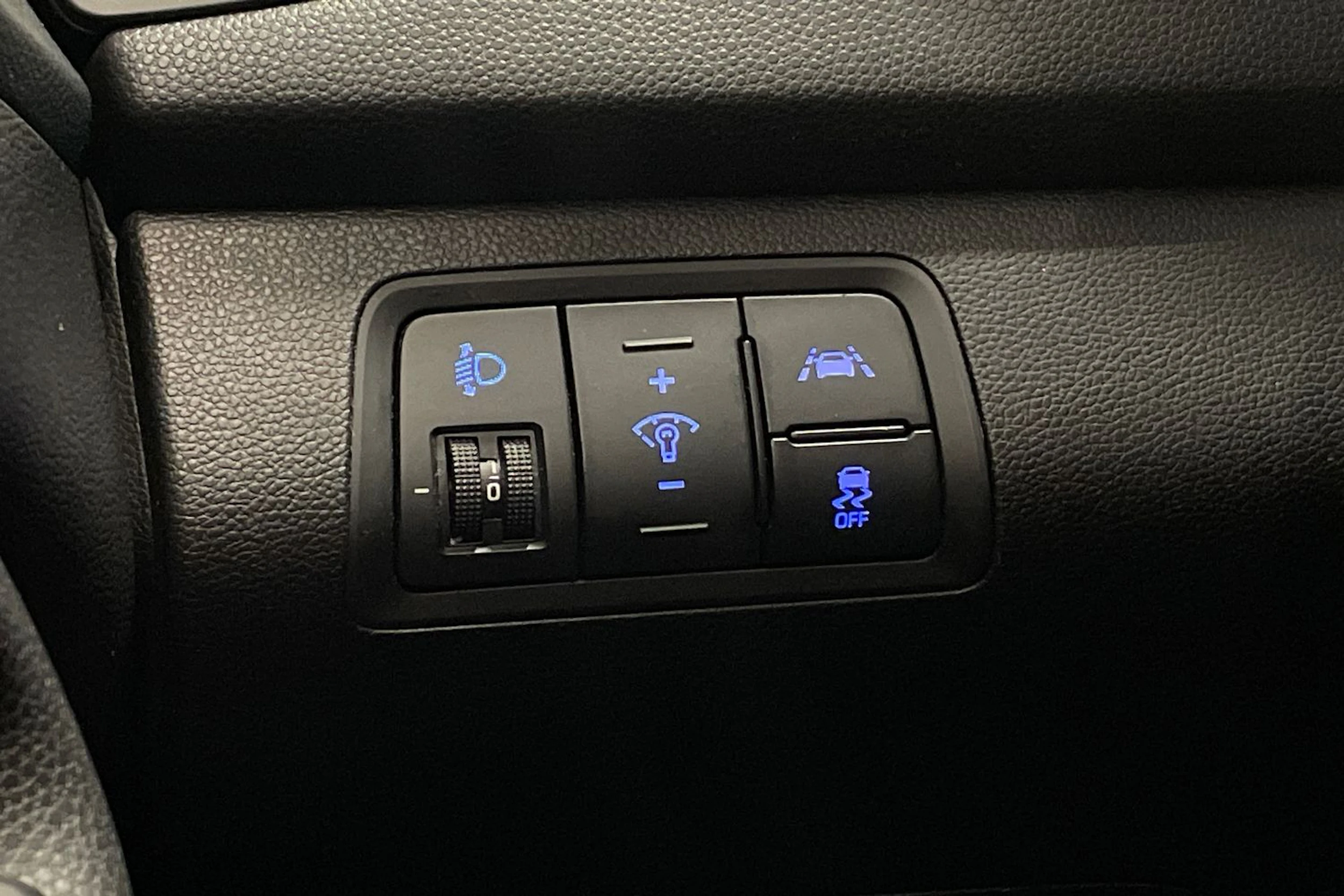 valkoinen Hyundai i20 Hatchback 2019 kuva 23.