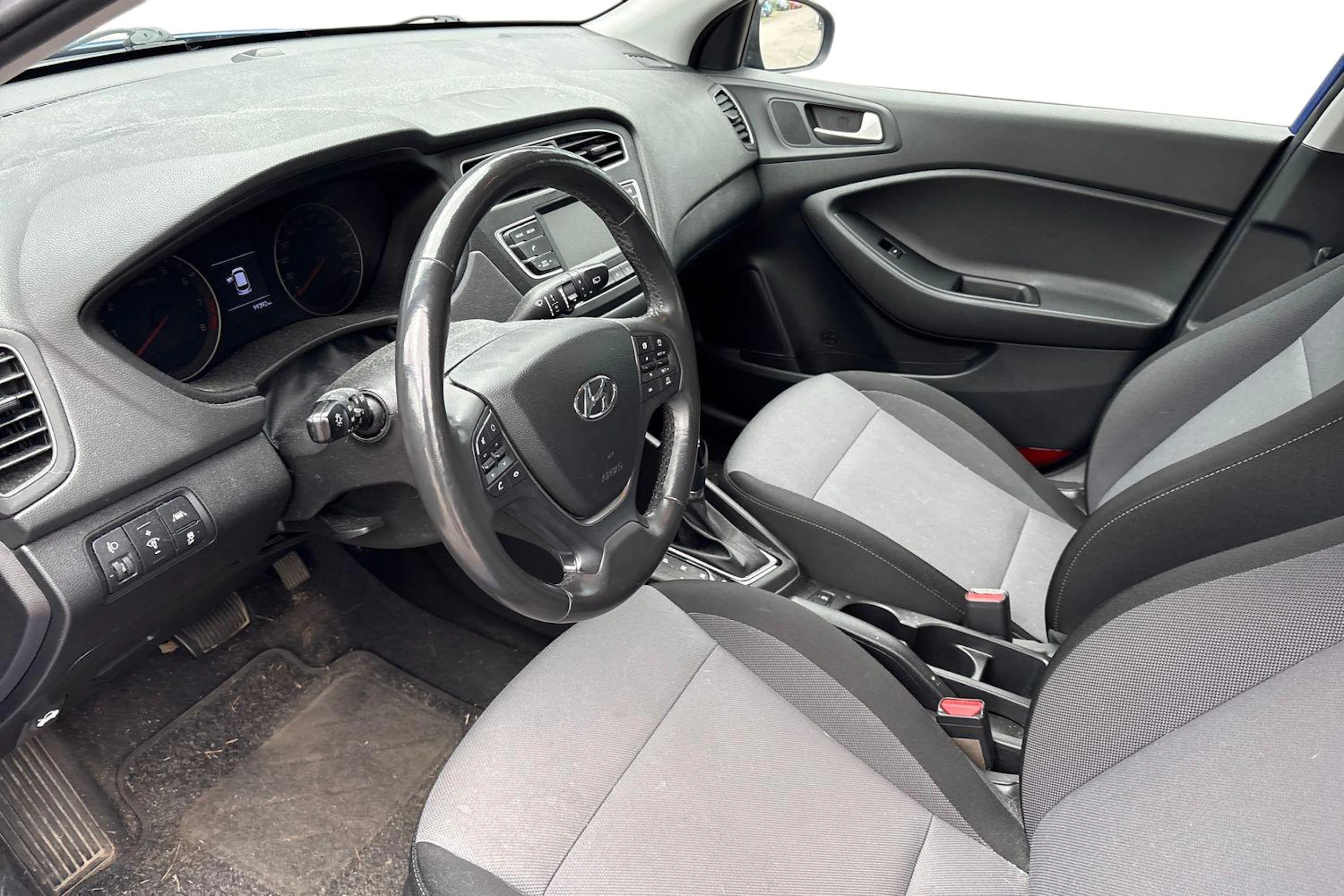 sininen Hyundai i20 Hatchback 2019 kuva 3.