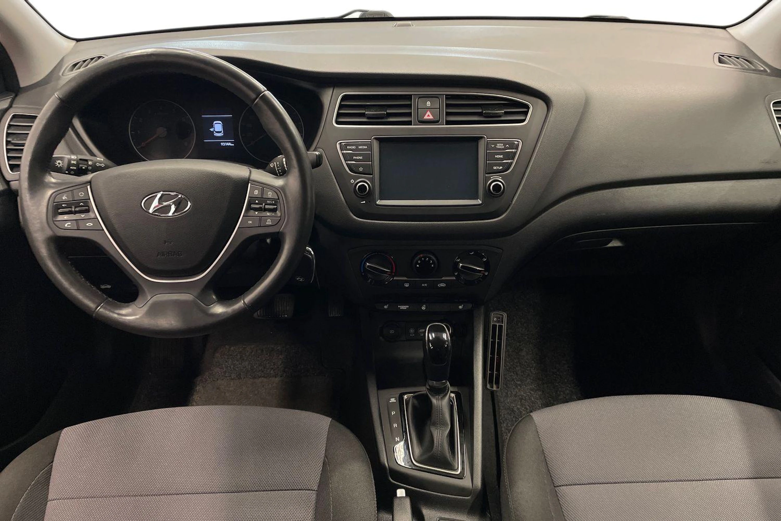 Punainen Hyundai i20 Hatchback 2020 kuva 7.