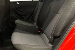 Punainen Hyundai i20 Hatchback 2020 kuva 8.