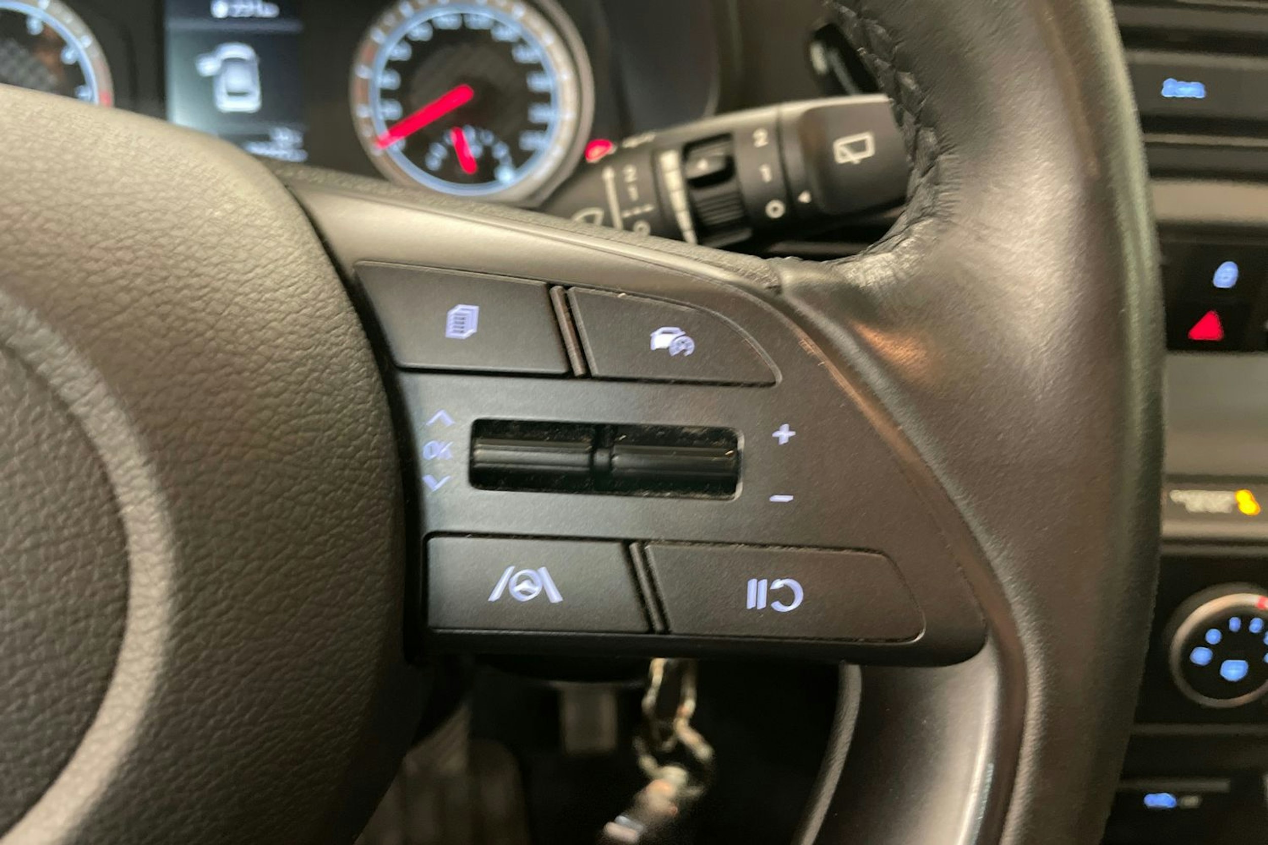 punainen Hyundai i20 Hatchback 2021 kuva 16.