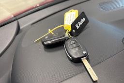 punainen Hyundai i20 Hatchback 2021 kuva 27.